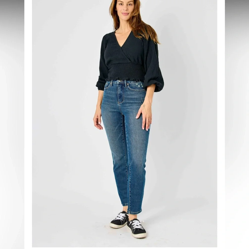 Judy Blue HiWaist Slim Fit Tummy Control Dark Wash Slight Distress Jeans NWT 22W